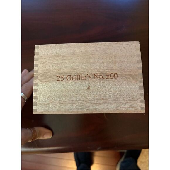 The Griffin's No. 500 Wooden Cigar Box, Empty, Sliding Lid, Great Condition - Picture 5 of 8